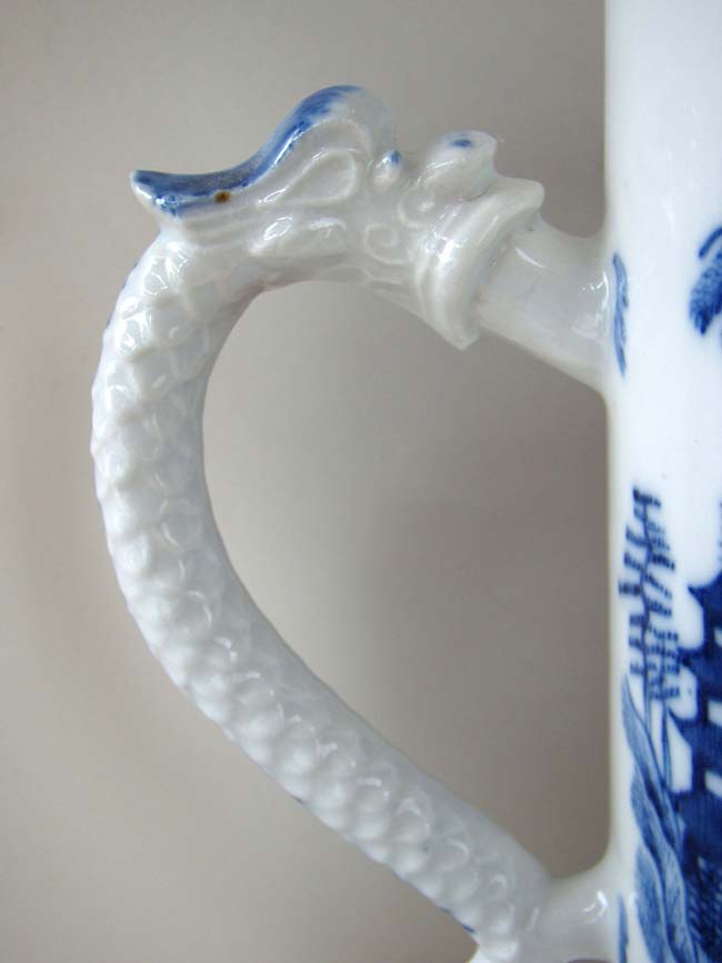 A rare Chinese export porcelain Tankard with Dragon handle circa 1760-1780 — image 2